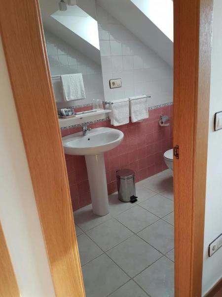 קנגס דל נרסאה Hotel Alina מראה חיצוני תמונה